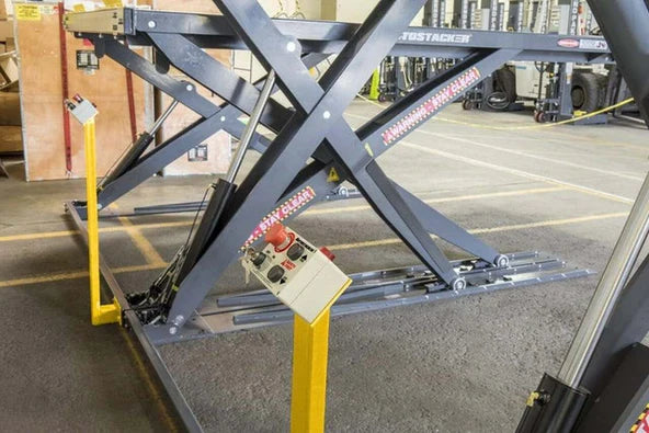 Autostacker Parking lift with a capacity of 6,000 pounds / Standard Version / Aft Control Kit / Galvanized / MPU Required